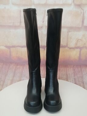 NWT Madden Girl Size 6 Black Knee-High Platform Boots - Women's Elegant Side Zip